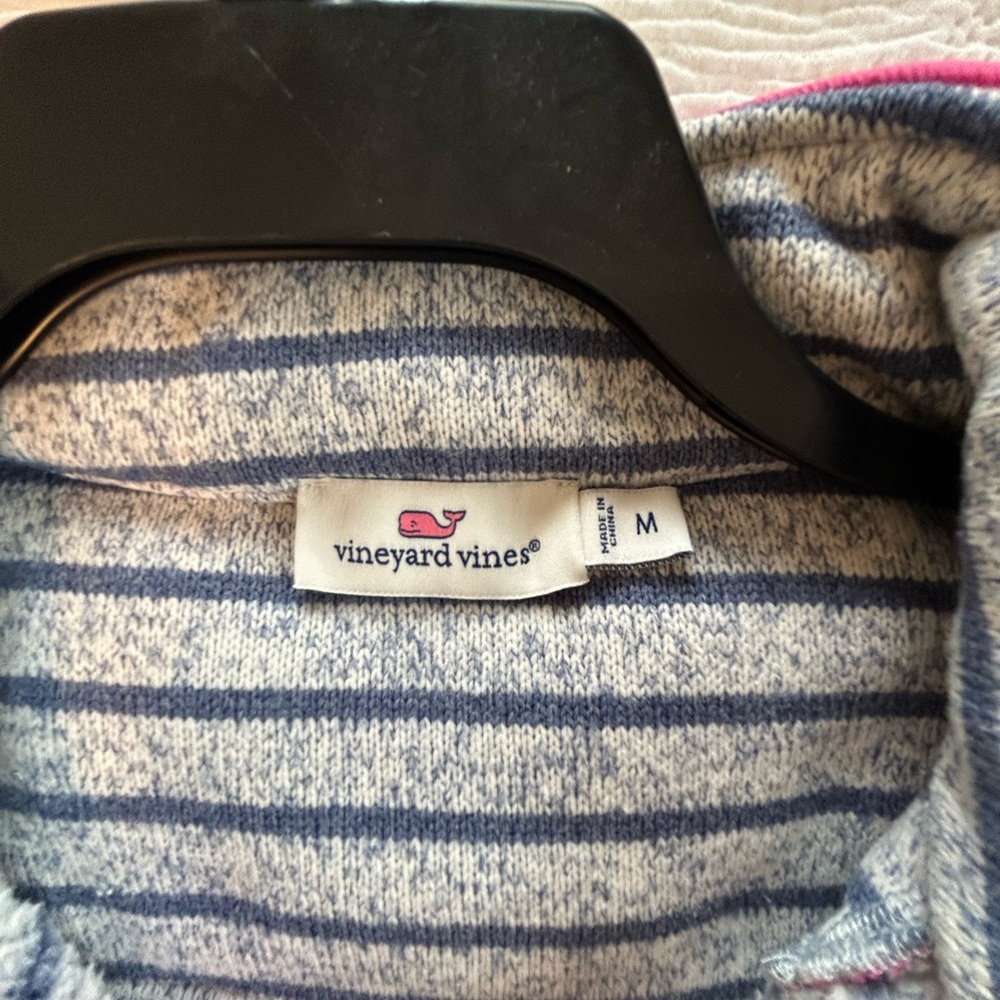 Vineyard Vines quarter zip top blue stripes size M - Picture 2 of 10